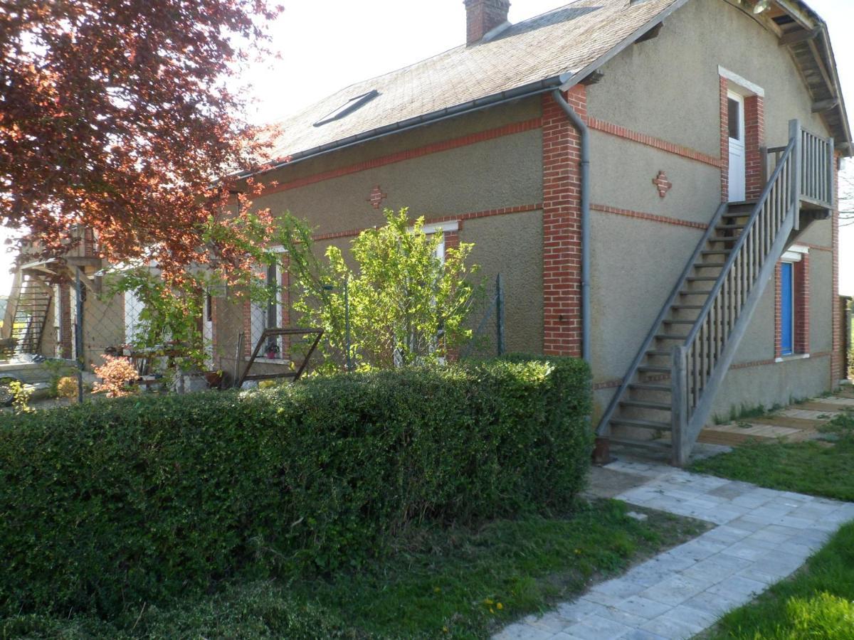 L'Etape De St Hilaire La Gravelle Bed and Breakfast Saint-Hilaire-la-Gravelle Exteriör bild